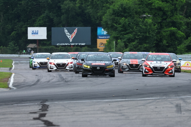 Mathieu Miron lauréat des deux premières courses de l’histoire de la Coupe Nissan Sentra présentées aux États-Unis !