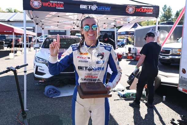 Valérie Limoges championne 2024 de la Coupe Nissan Sentra; Alexandre Fortin et Frédérick Chaput remportent les dernières courses de la saison